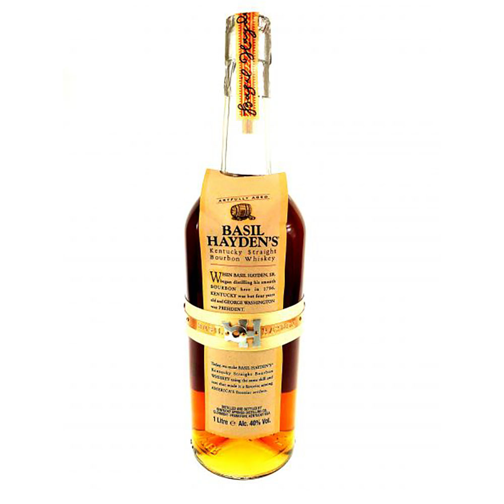 Basil Hayden's straight Bourbon Whiskey 1 liter 40% vol. Basil Hayden's straight Bourbon Whiskey 1 liter 40% vol.