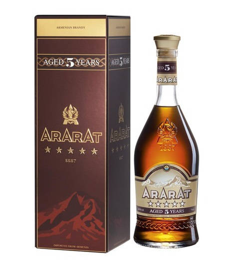 Ararat Armenian Brandy 5 Stars 40%vol. 0.7 Liter Ararat Armenian Brandy 5 Stars 40%vol. 0.7 Liter