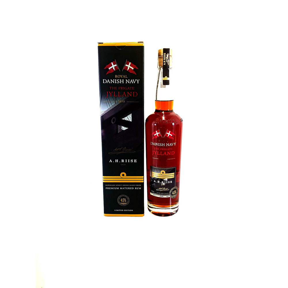 A.H.Riise Fregatten Jylland Navy 0,7 Liter 45%vol. A.H.Riise Fregatten Jylland Navy 0,7 Liter 45%vol.