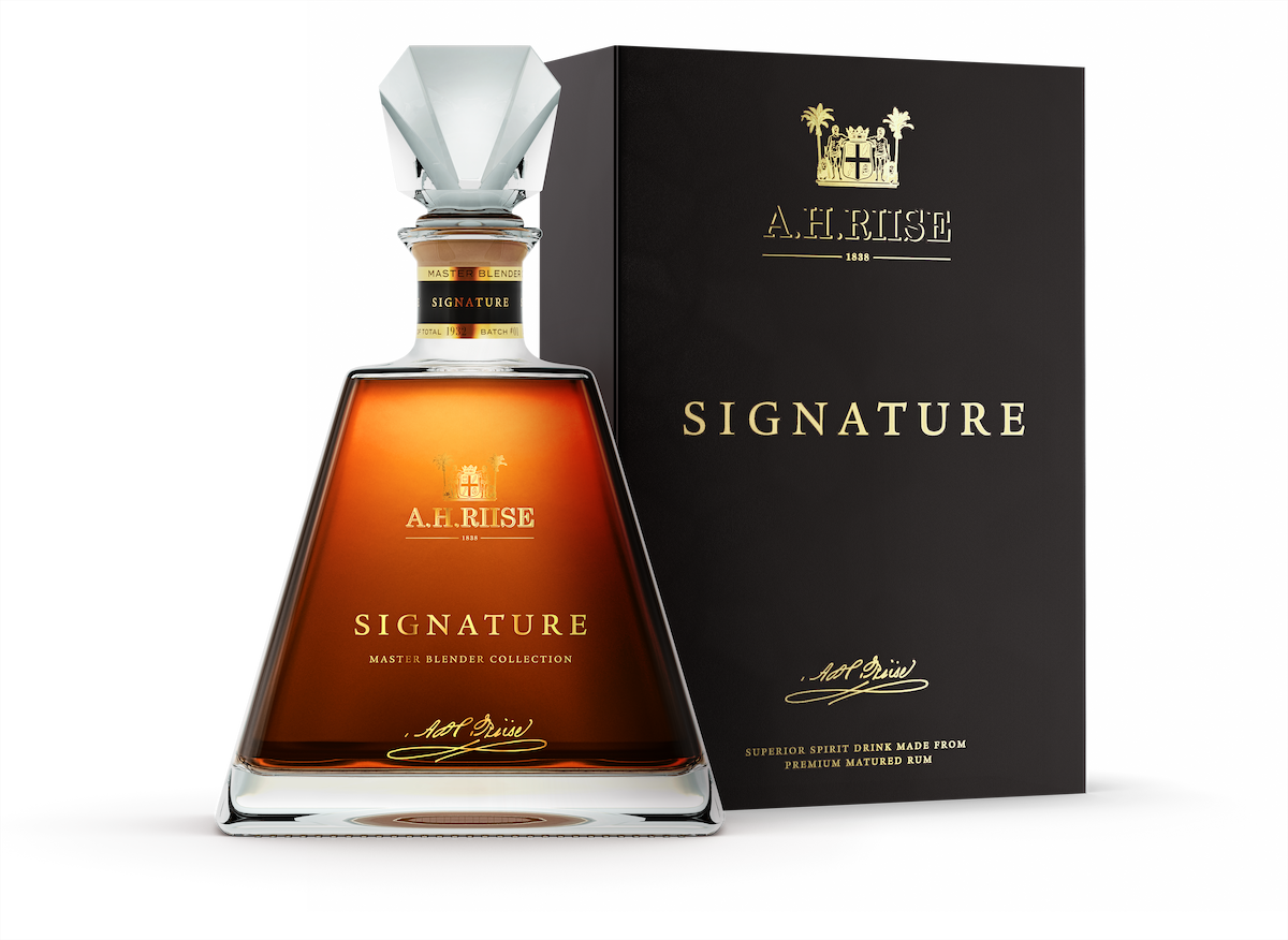 A.H. Riise Signature 43,9%vol. 0,7 Liter A.H. Riise Signature 43,9%vol. 0,7 Liter